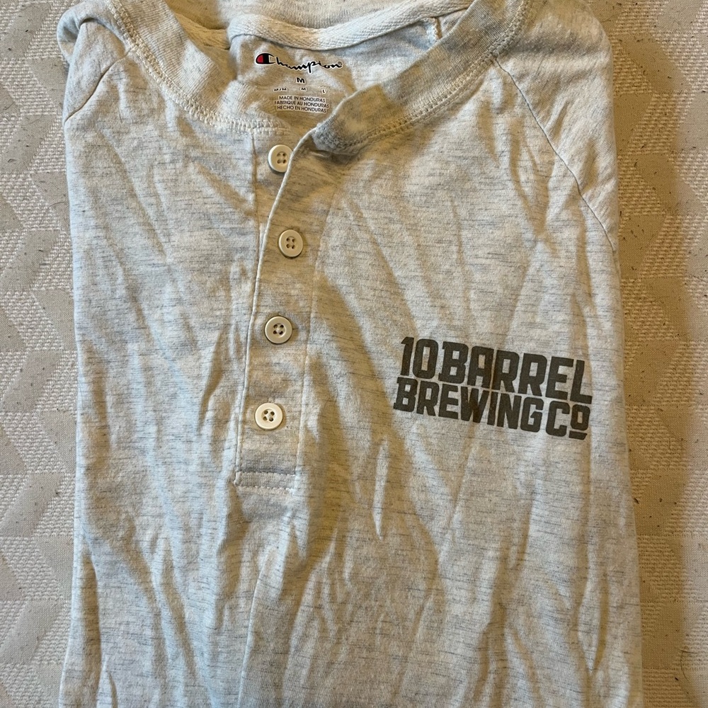 10 Barrel Brewing long sleeve